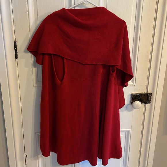 Adorable red wrap sweater - Picture 2 of 2